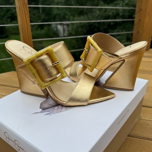 Jessica Simpson Gold Heels with Buckle - Picture 1 of 10